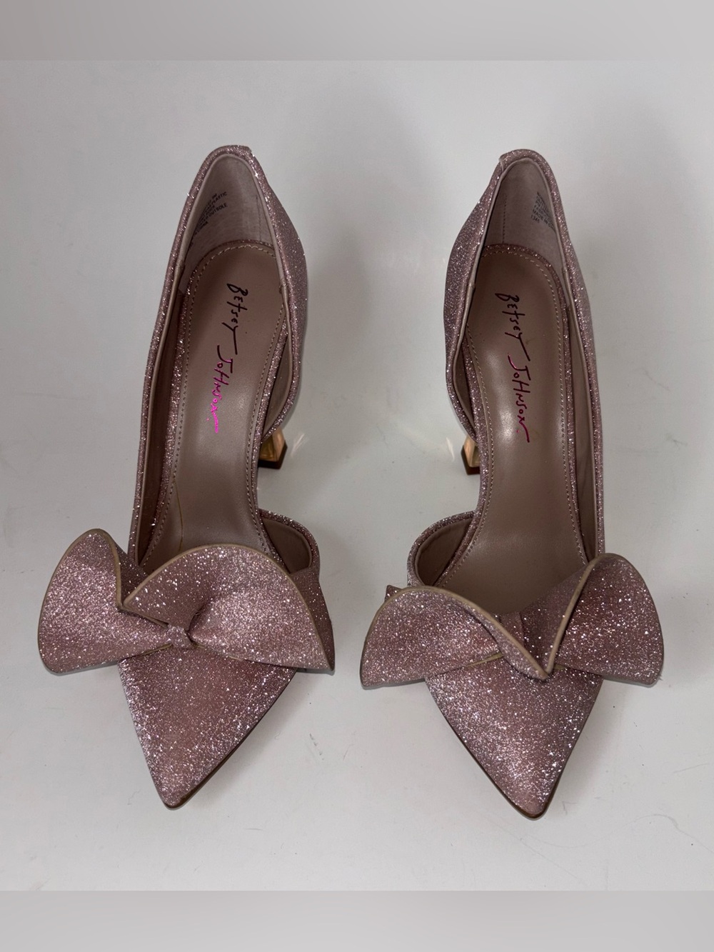 Betsey Johnson Nobble Pump Pink Glitter Bow Pointed Toe Slip-On Heels US 9